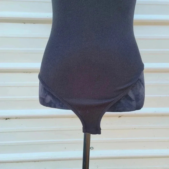 Marci Women's Bodysuit Sz S Black Stretch Ribbed Short Sleeve Sleeve Rayon Snap - Picture 7 of 10